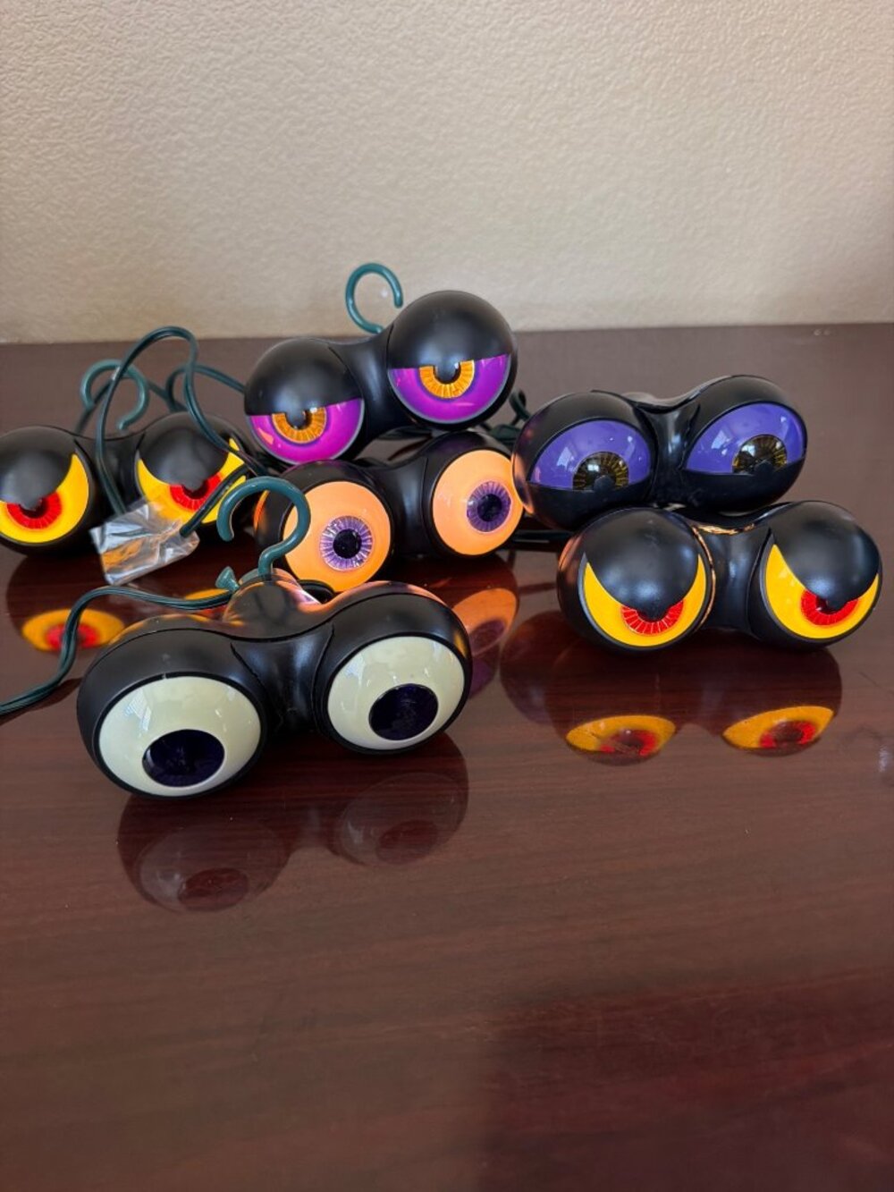 2009 Mystic Industries Peep n’ Peepers Halloween Flashing Eyes – 2 Sets - Picture 3 of 16